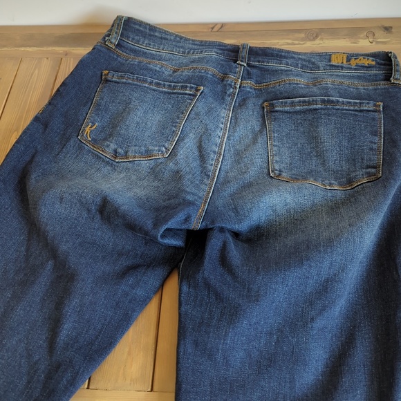 Kut from the Kloth Emma Ankle Straight Leg Distressed Raw Hem Jeans - Picture 10 of 14